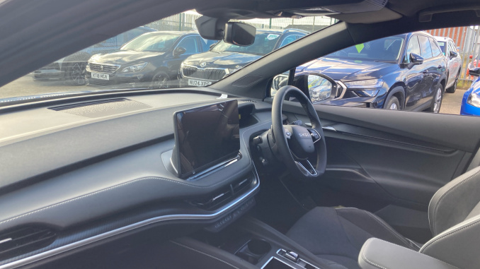 Skoda Elroq 140kW 60 SportLine 61kWh 5dr Auto Electric Estate - Image 2